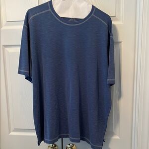 Tommy Bahama Men's Blue T-Shirt